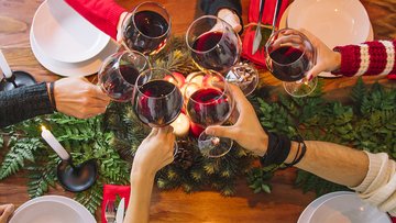 Feste di Natale, cosa succederà: la guida per viaggi, cenoni, mercatini e shopping