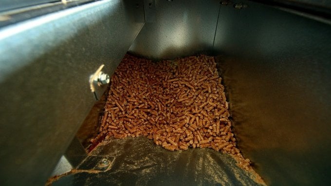 Stufa a pellet in condominio, regole e quando si può installare