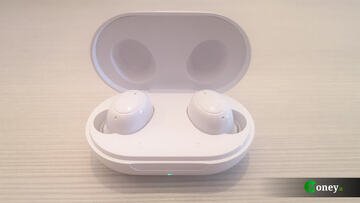 OPPO Enco Buds - Recensione: auricolari wireless tra qualità e design