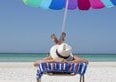 Racchettoni in spiaggia, rischi una multa (e non solo) fino a €10.000