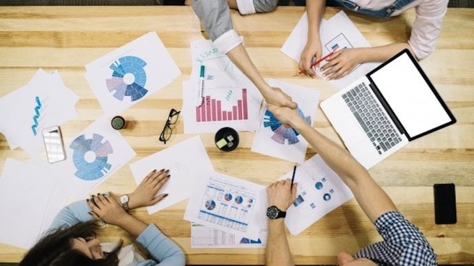 Le 10 migliori startup con stipendi elevati e smart working che assumono adesso