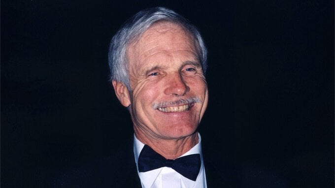 Addio a Ted Turner, fondatore della CNN e pioniere dell'informazione televisiva