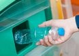 Реr unа bоttіglіа dі рlаѕtіса vuоtа rеѕtіtuіtа rісеvеrеmо сіrса 20 сеntеѕіmі іn futurо