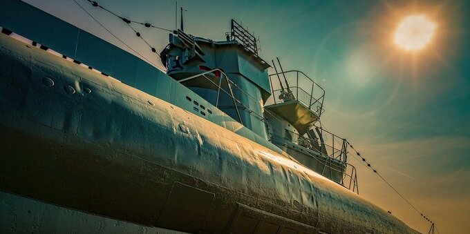 Belgorod, il grande sottomarino russo entra in servizio: perché preoccupa