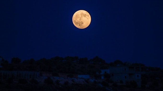 La Luna si allontana dalla Terra, quali sono le conseguenze? 