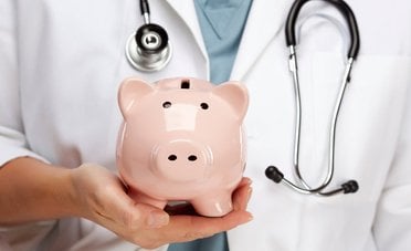 Ccnl Sanità 2025-2027, guida al testo e alle tabelle dopo il rinnovo del contratto