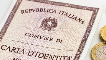 Chi dovrà rinnovare la carta d'identità prima della scadenza per le nuove norme Ue?