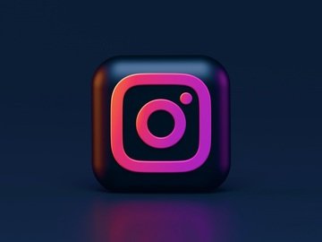 Come funziona Instants, la nuova app di Instagram arrivata in Italia (e che somiglia a Snapchat)