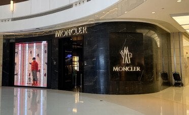 Azioni Moncler, quanto può rendere un investimento di €1.000 in 2 anni?
