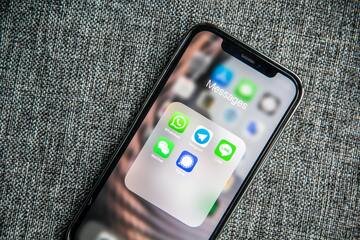 Banche, perché il futuro sono WhatsApp e la messaggistica istantanea