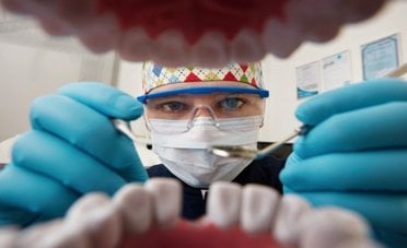 Diagnostica e odontoiatria mandano in tilt i conti delle famiglie italiane