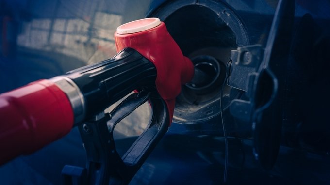 Dove è più economico fare benzina oggi? 