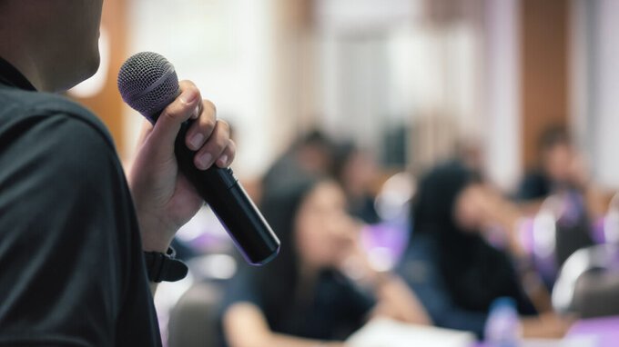 Comunicazione ed eventi, quanto rende davvero il settore? Costi, margini e nuovi modelli di business