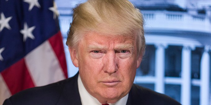 Donald Trump chiede la sovversione della Costituzione, si dichiara legittimo presidente degli Stati Uniti