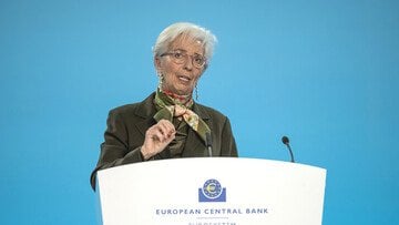 Forum BCE a Sintra, cosa hanno detto Lagarde e Warsh (Fed) su tassi e inflazione