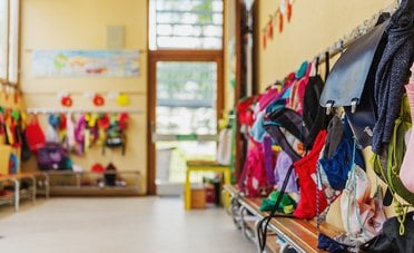 Dal 2027 arriva l'operatore scolastico, stipendio più alto e nuovi compiti. Ecco cosa cambia