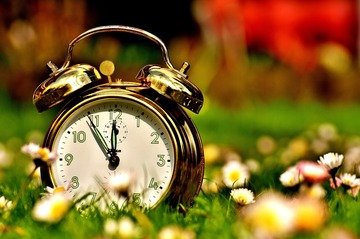 Cambio dell'ora 2025, quando sposteremo le lancette degli orologi?