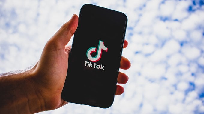 Boiler summer cup: cos'è la vergognosa challenge di TikTok che istiga al body shaming