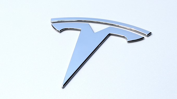 Tesla, ombre sui veicoli mentre Musk prepara la transizione del Robotaxi