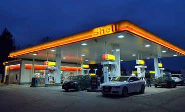 Quanto ti costa il pieno di benzina oggi (e quanto costava solo 1 mese fa)
