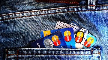 Carta di credito a saldo o revolving, differenze e quale conviene davvero