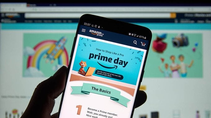 Amazon cede il 3% alla vigilia dei conti: il mercato teme un altro caso Alphabet sull'intelligenza artificiale