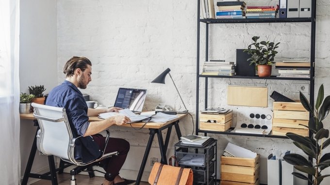 Così le aziende spiano i lavoratori in smart working