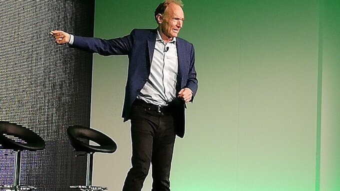 Tim Berners-Lee in Italia: l'inventore del Web sarà al WMF 2023