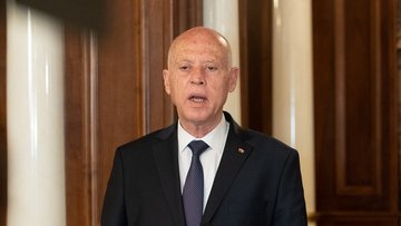 La Tunisia diventa una Repubblica Presidenziale (e somiglia sempre più a una dittatura)