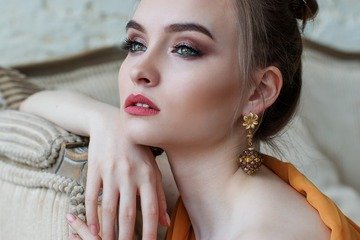 Revlon verso il fallimento dopo 90 anni