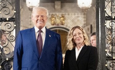 Perché Trump investe $51 milioni in bond mentre il debito esplode?