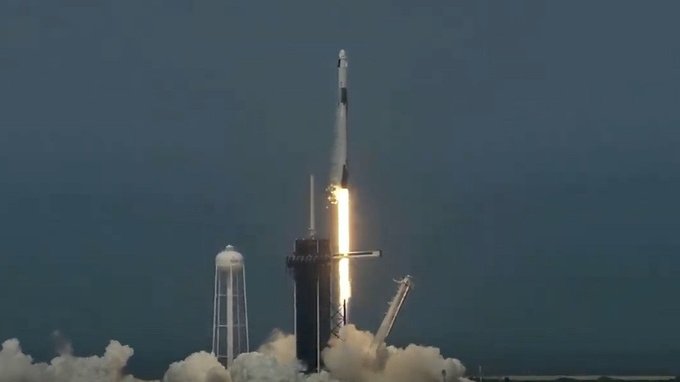 IPO SpaceX oggi, le azioni debuttano sul Nasdaq. Stress test per il settore AI? I commenti a Money.it