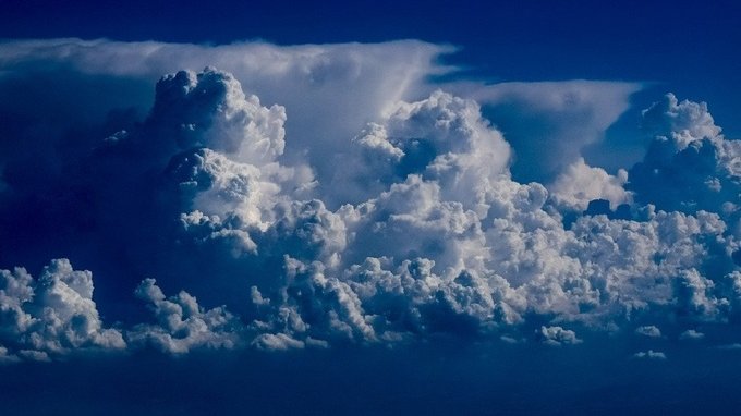 Questo è l'aereo più grande del mondo. Una “balena” del cielo che ha un solo obiettivo 