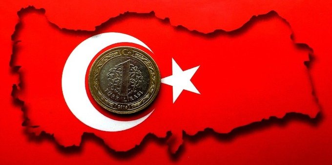 La lira turca in pericolo, non conviene più. L'alert lanciato da Moody's