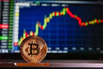 Bitcoin, il livello che fa paura è 45.000 €. Ecco perché il mercato trema