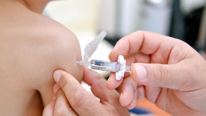Vaccino ai bambini di 2 anni, ma non è riconosciuto dall'OMS: cosa succede a Cuba