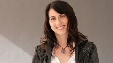 MacKenzie Scott, chi è e quanto guadagna l'ex moglie di Jeff Bezos?