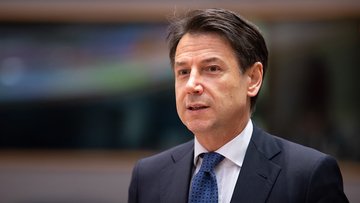 Cosa sta succedendo tra Giuseppe Conte e Mario Draghi