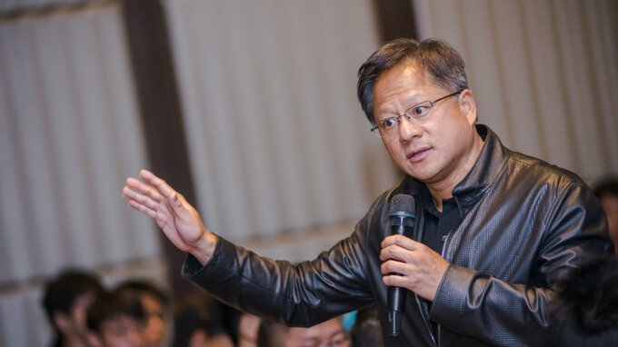 Dopo Elon Musk è Jensen Huang il nuovo amore tech di Trump