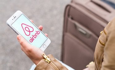 Il CEO di Airbnb ha fallito 5 volte prima di creare l'azienda multimiliardaria che tutti conosciamo
