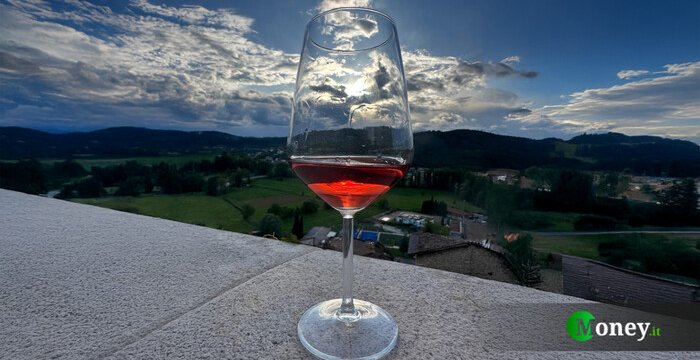 15% di dazi e il bicchiere di vino resta mezzo vuoto (ma può essere un'opportunità)