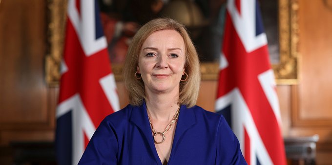Liz Truss: chi è e quanto guadagna il nuovo primo ministro del Regno Unito