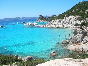 Quanto guadagna uno stabilimento balneare e costi per la concessione
