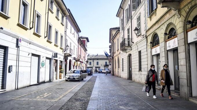 Il lockdown? Tutta una strategia dei potenti per resettare il mondo