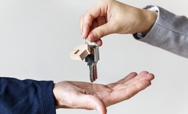 Non è vero che i giovani non comprano casa. I numeri che smentiscono il luogo comune