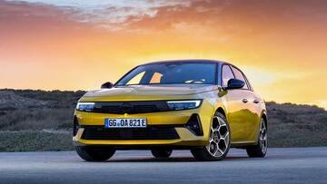 Nuova Opel Astra: motori, prestazioni, dimensioni, prezzi, foto