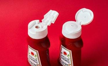 Da agosto 2026 addio alle bustine di ketchup, maionese, sale e olio. Lo ha deciso l'UE