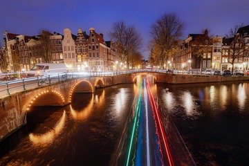 Brexit e Borse, Amsterdam batte Londra nel volume di scambi: il grafico della settimana