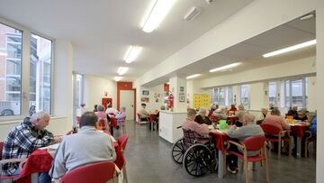 Possiamo evitare che la casa di cura prenda i soldi dei genitori?