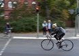 Questa regola del Codice della Strada è poco conosciuta ai ciclisti. Adesso rischiano una maxi multa